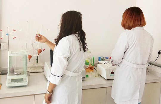 膨潤土膠質(zhì)價化驗中